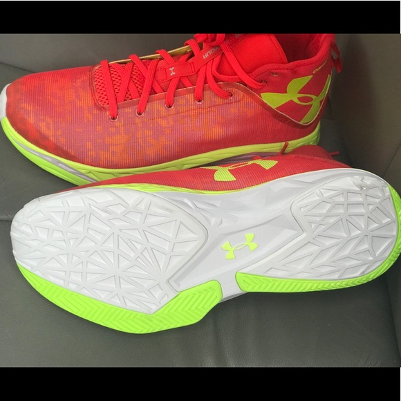 Under Armour Athletics Shoe For Men Size 10 New - Picture 4 of 8